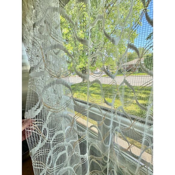 Vintage 70s pleated curtain, white, creamy orange groovy circles, sheer - Picture 3 of 10